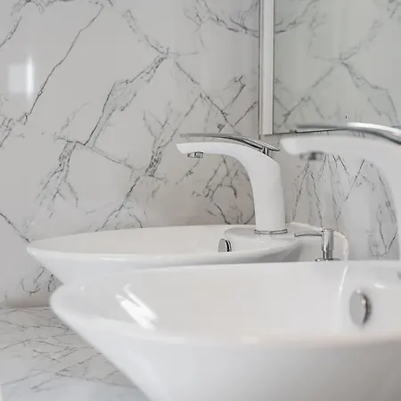 Guestready - Chic Minimalist Near The Apartmán *